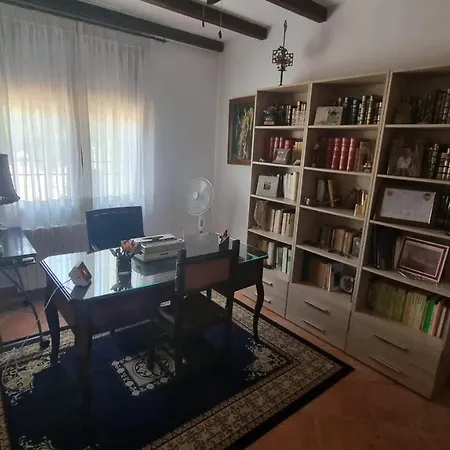 Aljubea, Tu En Casa de Férias *