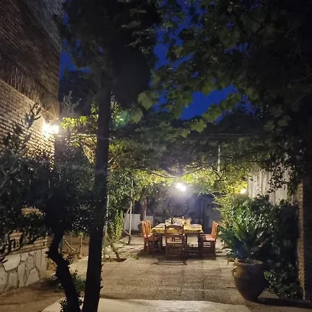 Aljubea, Tu En Holiday home