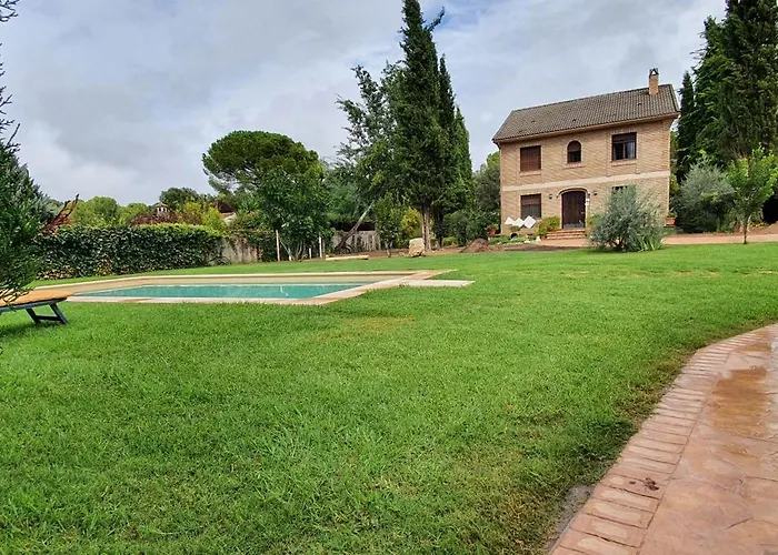 Aljubea, Tu En Σπίτι διακοπών *